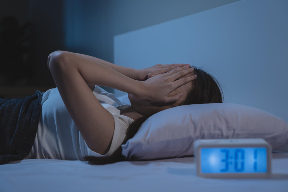 Sleep architecture analysis and medical support for chronic insomnia